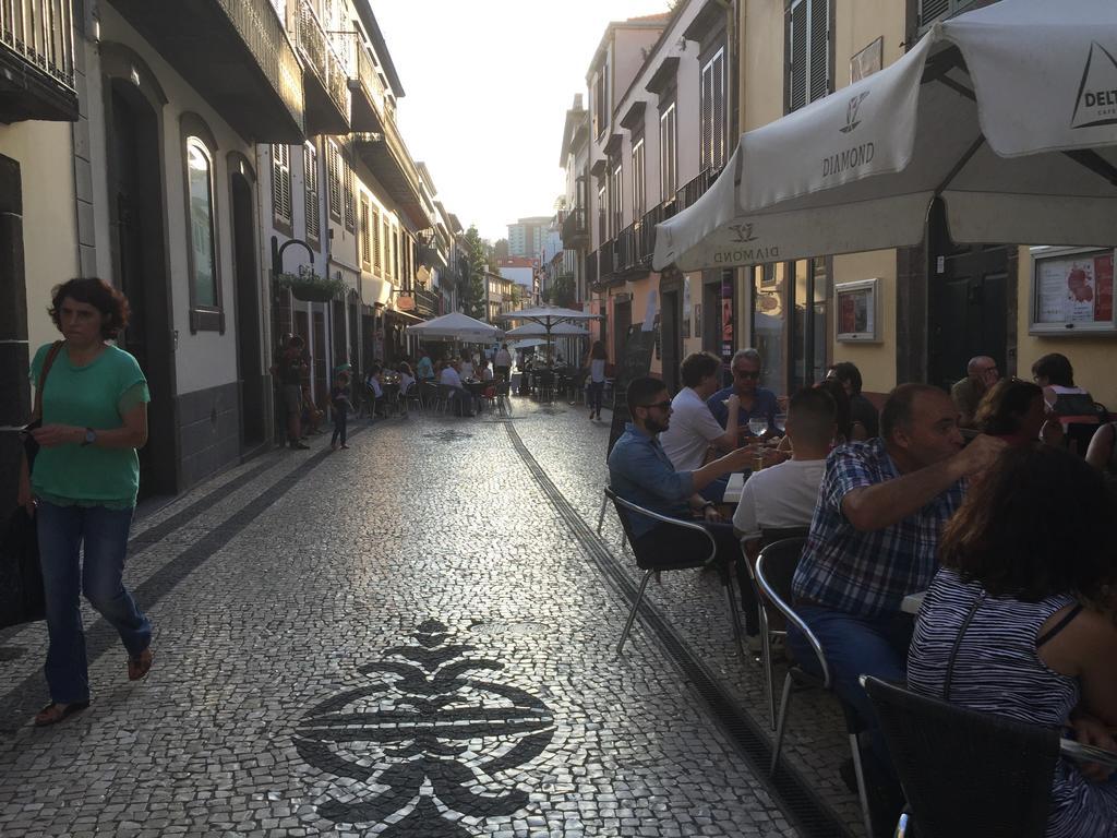 Apartamentos Da Carreira Funchal Oda fotoğraf